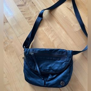 Lululemon all night festival bag